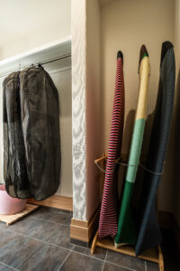 玄関からすぐ使えるシューズクローク