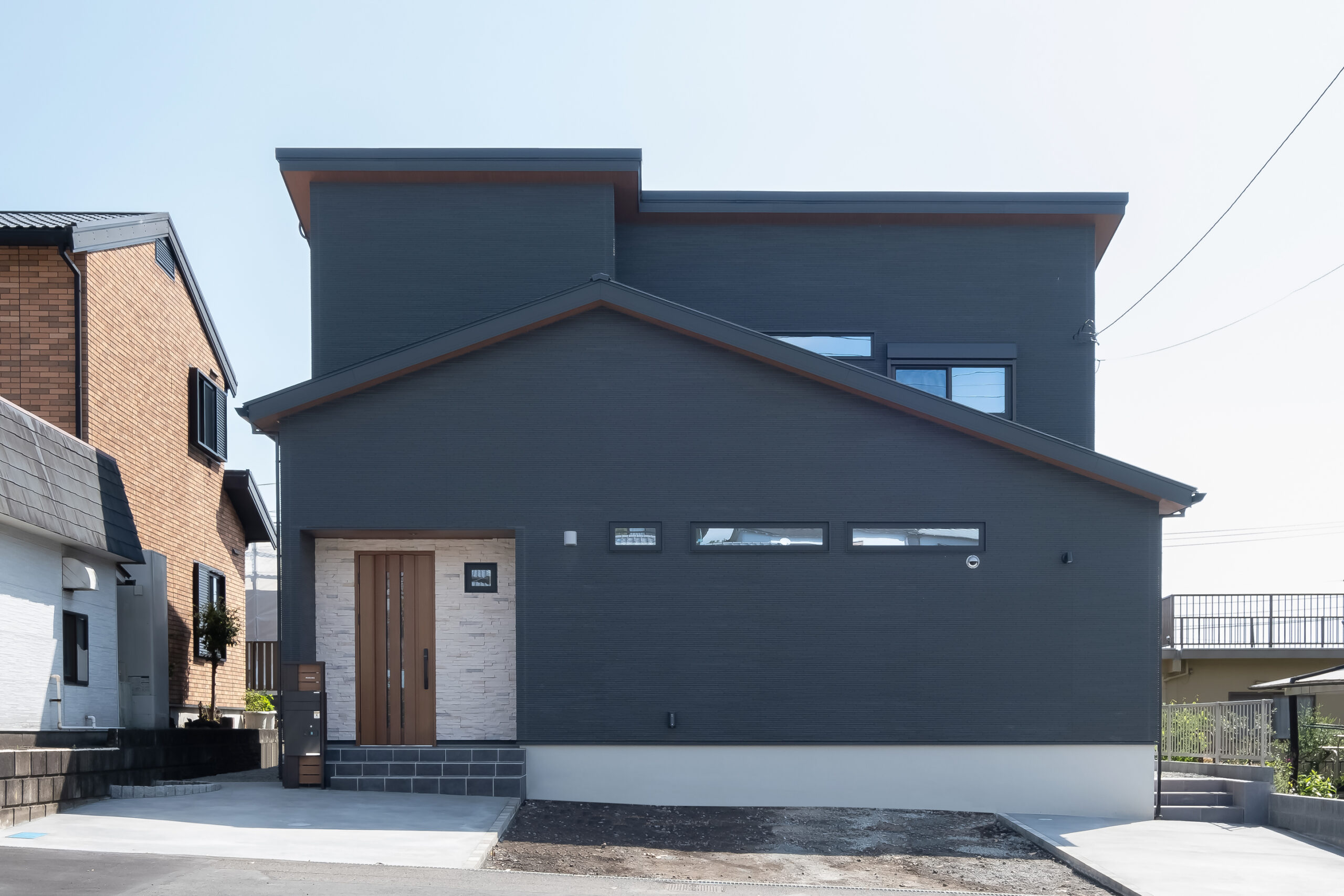 富士産eco断熱で快適&省エネ、無垢と塗り壁が包む家